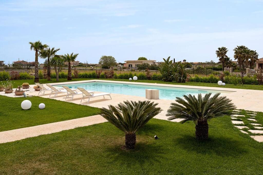 Paradiso With Private Pool, Bbq Area, Huge Garden And Free Parking Apartment *